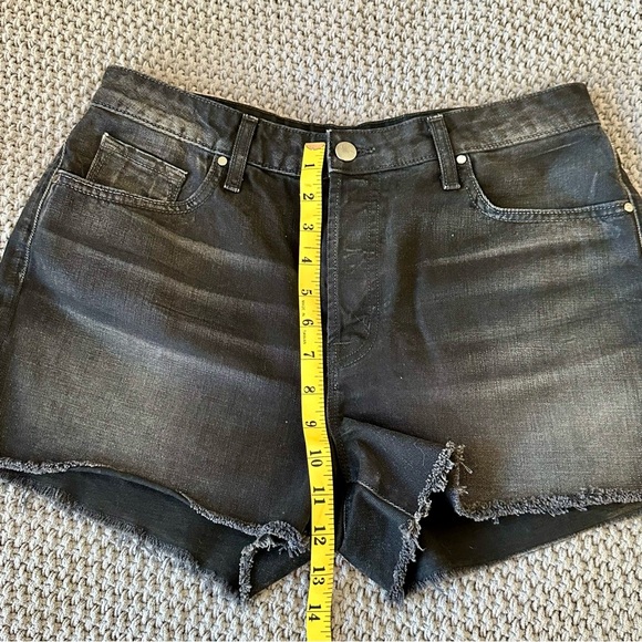 J Brand Women's Black Jean Shorts Size: 28 - Picture 3 of 4